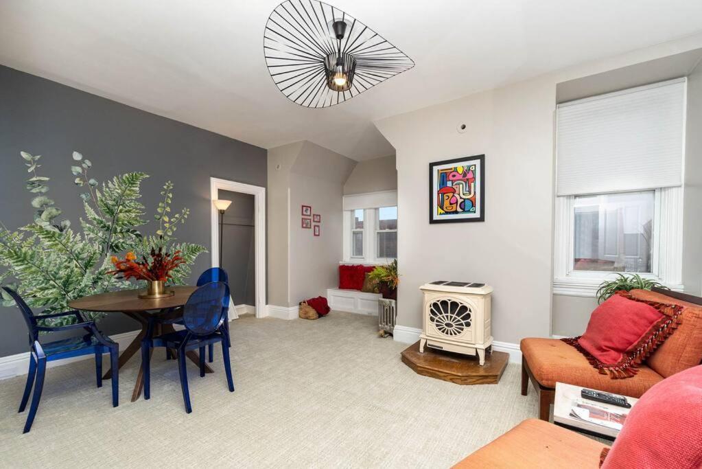 Stylish Private 2 Bed Apartment *